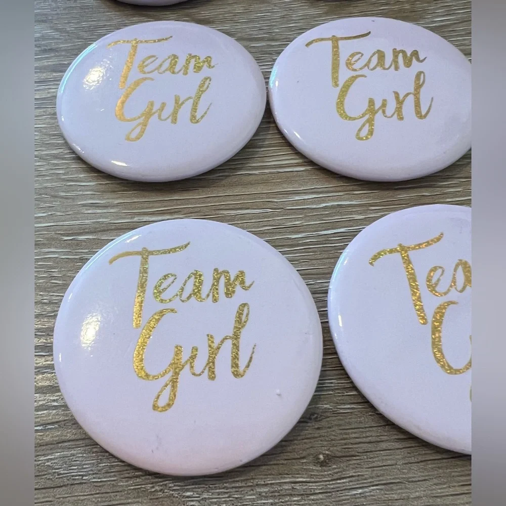Gender Reveal Pins (32 pieces)